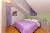 Apartment Ivanka Hotels in Omis