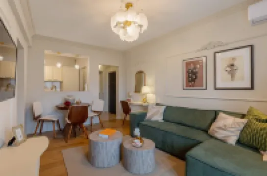 Parisian-Inspired 1Br in the Heart of Bucharest - Balcony AC, & Fully Equipped