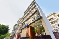 FabHotel Royal Portico