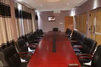 Fams Embassy Suites Hotels in Ibereko