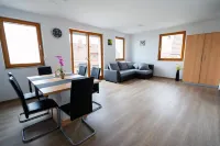 PJ Apartments & Wellness - Hot Tub & Sauna - Free Parking - Bjergudsigt