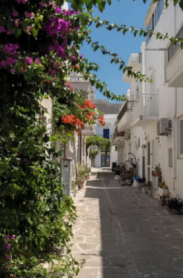 Parikia's Cosy Jewel