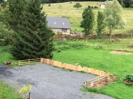 Le Chalet Bleu - Tout Bonnement Bien Отели в г. Ото-ан-Ож