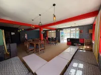 Hotel Lilly Inn & Cafe Manali