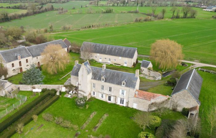 Ferme fortifiee D Enguenard
