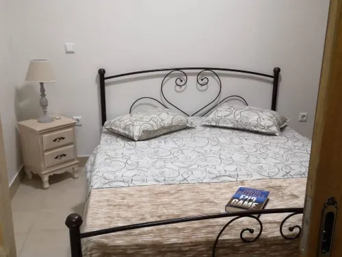 Apartment - Sleeps 5 - Parking - Private Terrace