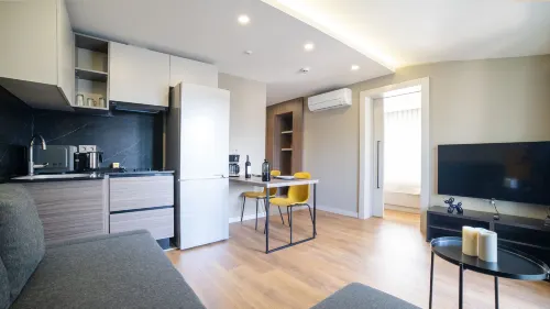 Vesta Suites - Condos