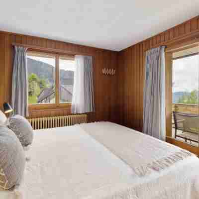 La Toura Rooms