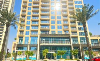 Luxury Dubai Creek Harbour Waterfront Apartment