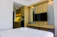 Minimalist and Warm Studio at Transpark Bintaro Apartment Hotels in Pondok Aren