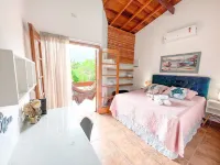 Acomoda 10, Perfeito Para famílias e Grupo Hotel in zona Mega Verão Caraguá
