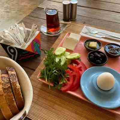 Cabbana Hotel Lara Dining/Meeting Rooms