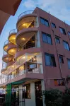 Seed Hotel
