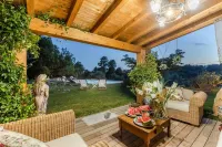 Villa Lorena a Vintage Family Villa
