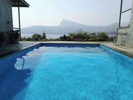 Jumbo Paradise Отели в г. Джвханд Апати