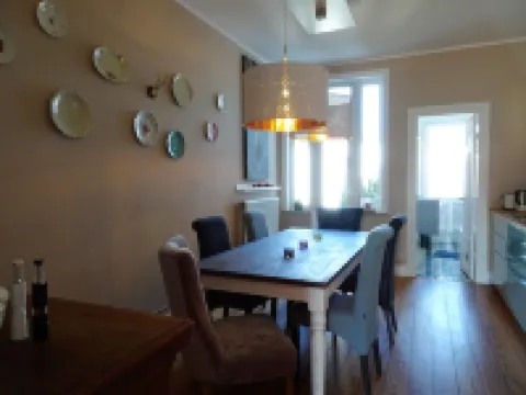 extravagant old building 80m² center, Lübeck, 3 bedrooms, kitchen, XXL sofa