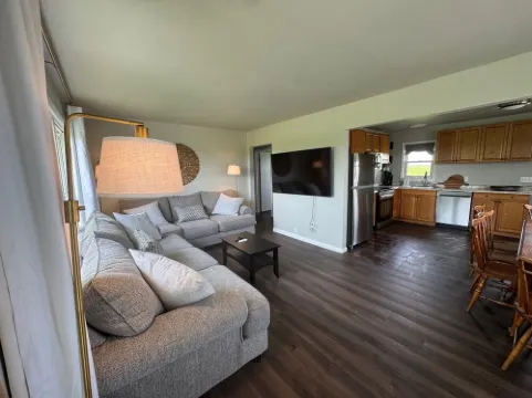 3 bedroom cottage on horse farm close to Kentucky Horse Park, Keeneland, the Ark