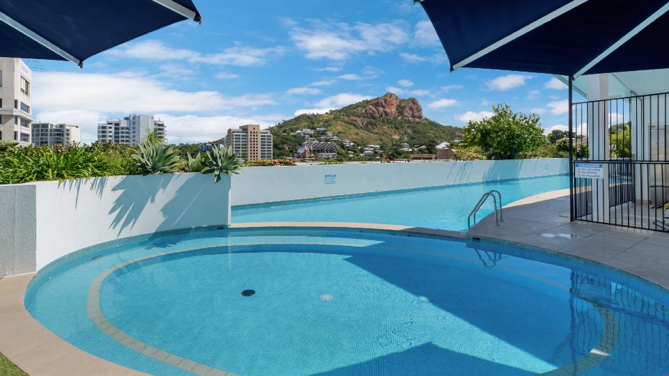 The Dalgety Apartments