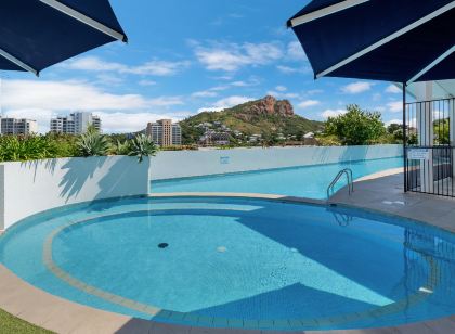 The Dalgety Apartments