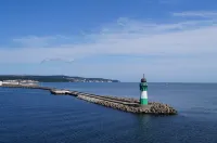 Villa Rosengarten - Holiday apartment with sea view in the old town of Sassnitz