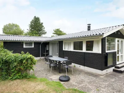 6 Person Holiday Home in Dannemare by Traum Hotels near Gloslunde Church