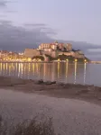 Spacious apartment a stone's throw from the beach and center of Calvi