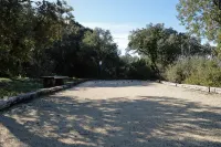 Le petit Mazet reserved for lovers Hotels in Lagnes