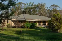 Eco friendly home just minutes from town with plenty of space to relax Hotels in Gloucester