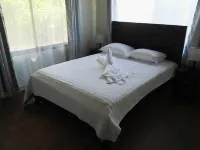 Villas San Fernando 5 minutes from Dominical