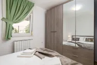 Apartment with sea view and quiet Mediterranean ambience