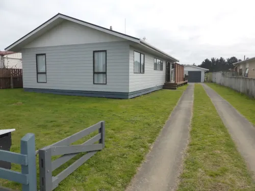 Waitarere Beach Escape Hotels in Waitarere