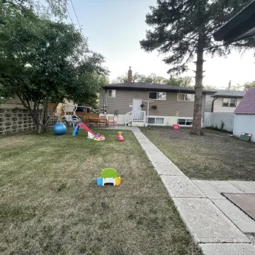 Main Central Avenue Basement Studio