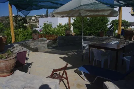 Complex of apartments & studio, full-equipped, in a large, beautiful garden