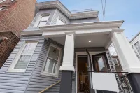 Modern & Spacious 3 BED/ 2 BA Condo mins from NYC