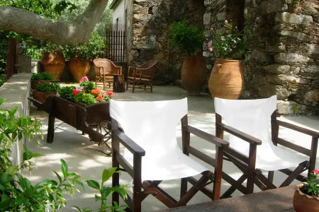 Mansion-House with character near to the best beach of Crete:the lagoon of Elafonisi