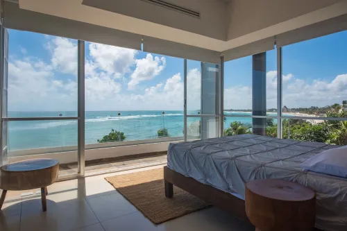 MODERN FRONT BEACH VILLA IN THE CARIBBEAN SEA