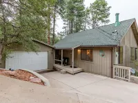 3BR+Loft, Pet-Friendly w/  Hot Tub + Arcade Hotéis em Pine