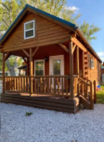 The Cozy Cabin near Geneva on the Lake and Wineries!