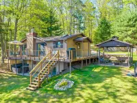 2  Lake Cabins & Saunа & Access to Trails Hotels in Oneida County