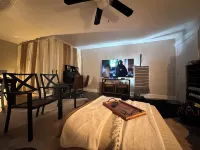 Near Cowboy and Ranger Stadium/ Six Flags/ Hurricane Harbor/ Texas LIVE