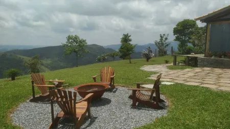 Casa Alto do Vale: The most beautiful view of the mountains