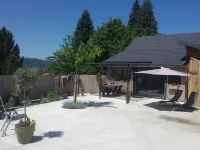 The Barn of "Alice & René.. Nature and voluptuousness. Hôtels à : Arvillard