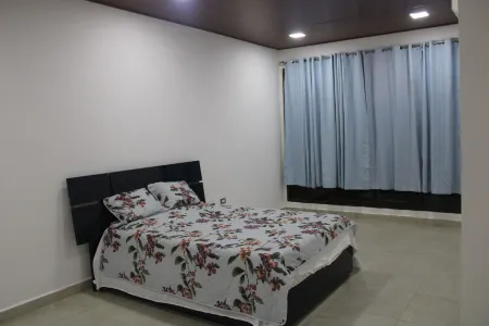 Aloft Room + Bathroom +kitchen+pool+washer+parking all private