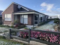 Cozy 2 Bedrooms Lavender Garden House at Oamaru, sweet as home!