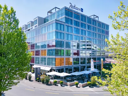 Radisson Blu Hotel, Lucerne Отели рядом с достопримечательностью «Центр культуры и конгрессов»