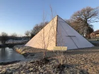 Dream holidays in the blue house surrounded by nature and animals Hotels in Montpont-en-Bresse