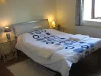 Charming Barn Conversion, Sleeps 6, With Stunning Rural Views Hotels in 