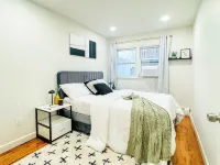 Luxurious Designer's Home 4 Bed 3 bath with Gaming Rm
