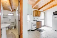 HOLIDAY HOMES NONNO GAETANO - CAPRIOLI / PALINURO Hotels in Pisciotta