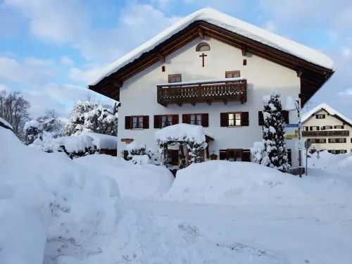Cozy apartment, with Königscard centrally located in the Ammergau Alps Hotels in Bad Bayersoien